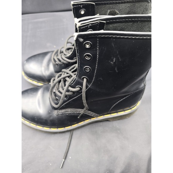 Dr. Martens Boots Women's Size 9 - Picture 4 of 6